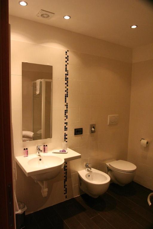 Marco Polo Otel Vittorio Veneto Oda fotoğraf